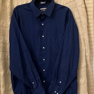 Van Heusen Men's Dark Blue Long-Sleeve Luxe Sateen Dress Shirt